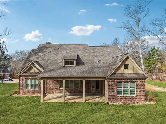 $650,000 | 25 Mountain Crest Drive, Oxford, GA 30054