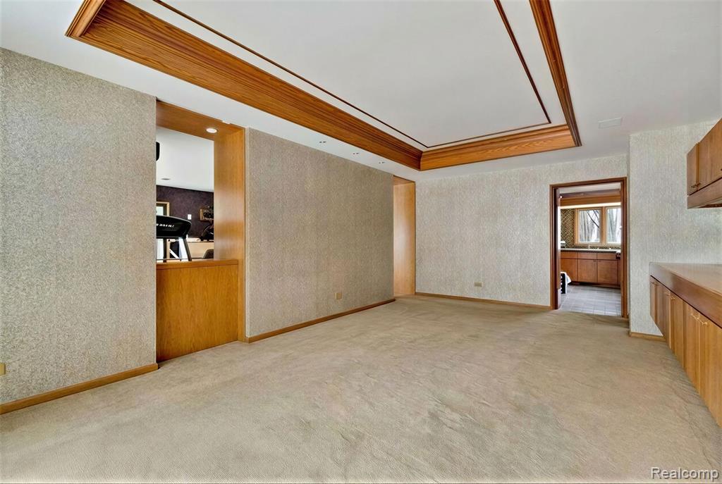 2551 Patterson Lake Road Pinckney, MI 48169 - Photo 29 of 95