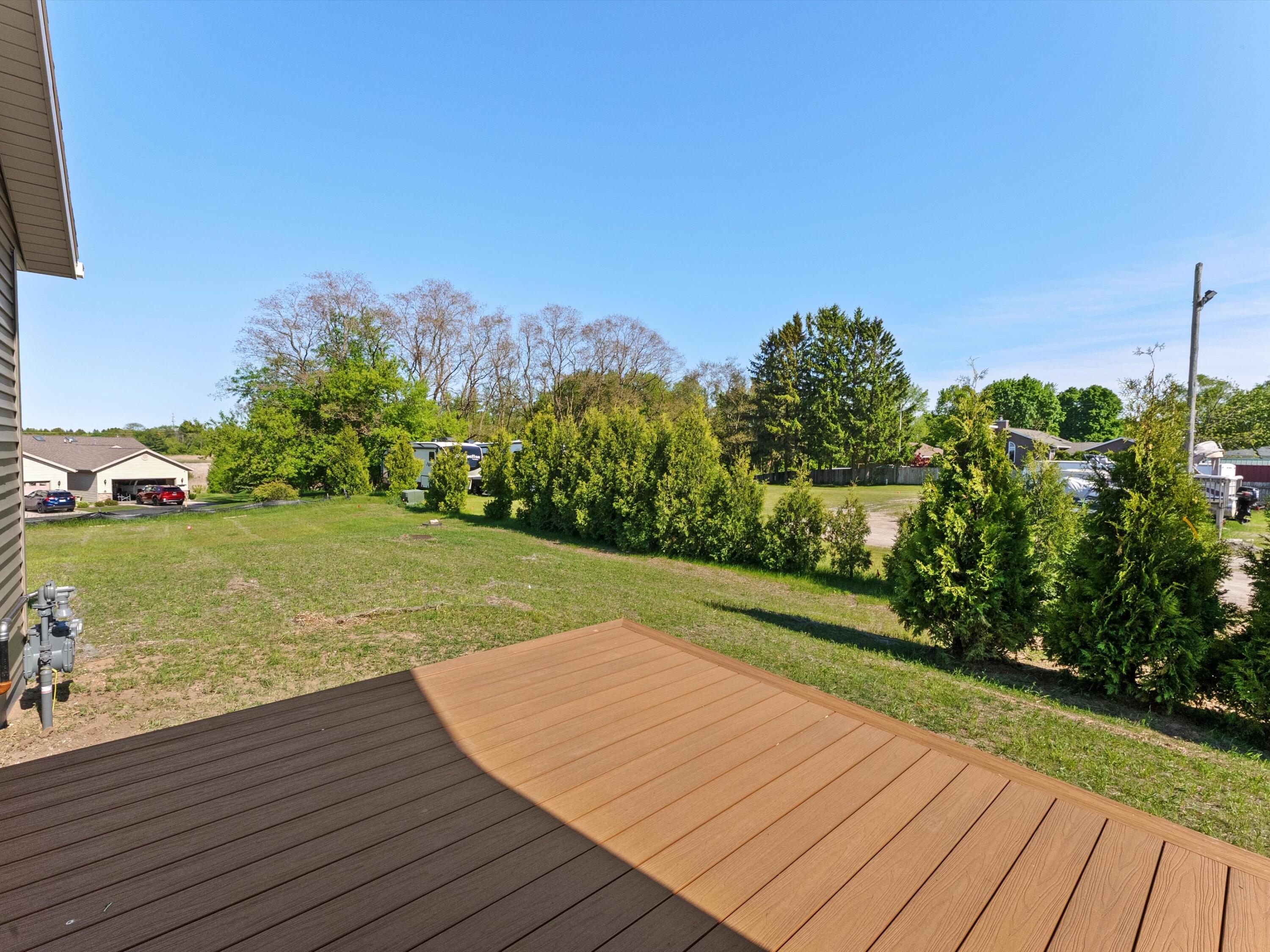 4403 Tannery Road Two Rivers, WI 54241 - Photo 5 of 30 Deck
