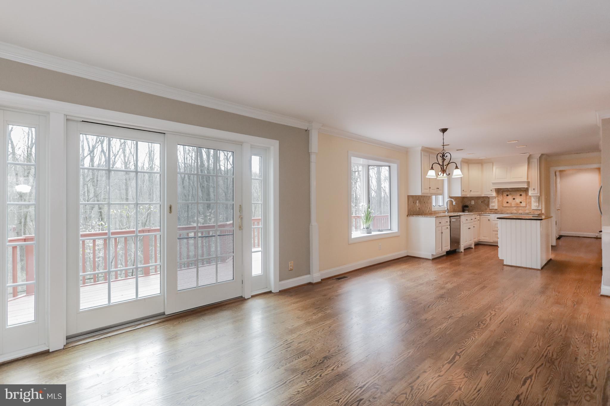 123 Great Circle Road Landenberg, PA 19350 - Photo 6 of 29 Eat-in Kitchen