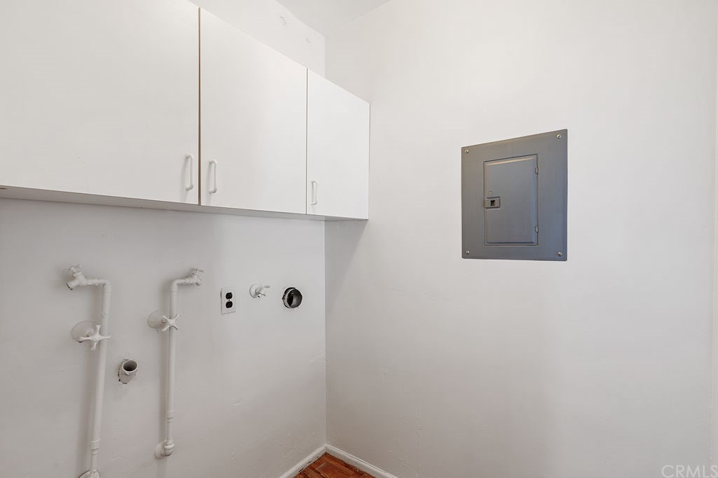 1025 La Cadena Avenue Arcadia, CA 91007 - Photo 16 of 43 Laundry room is located just off of the kitchen.