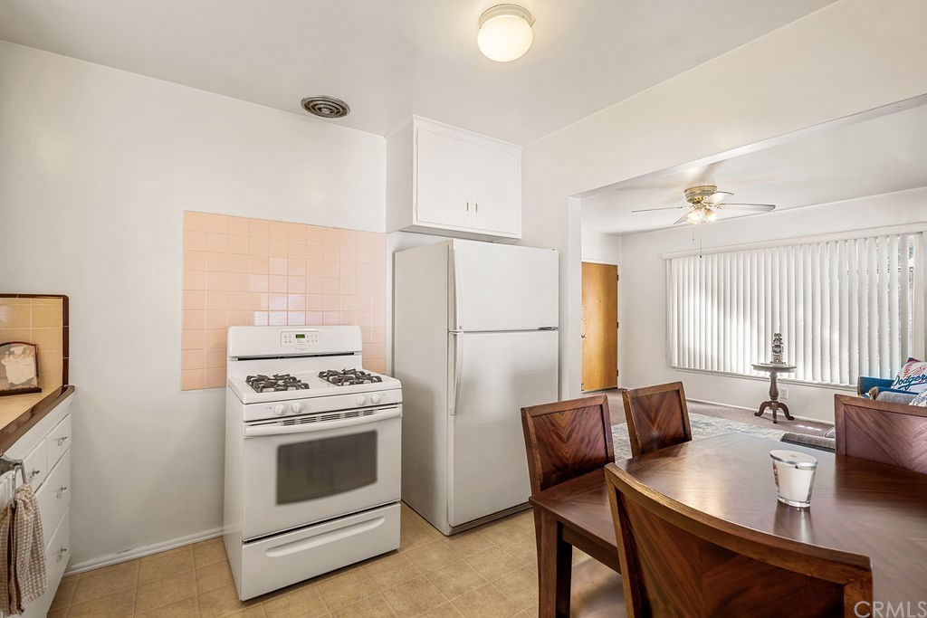 1025 La Cadena Avenue Arcadia, CA 91007 - Photo 34 of 43 Bright and clean and open kitchen.