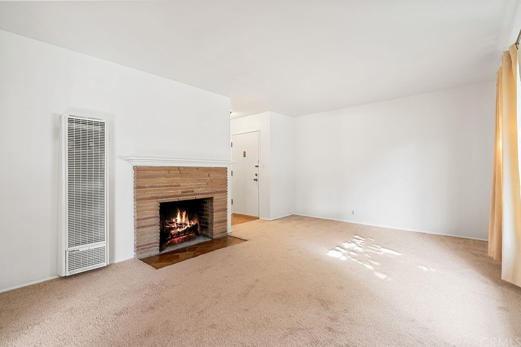 1025 La Cadena Avenue Arcadia, CA 91007 - Photo 10 of 43 Large sized living room.