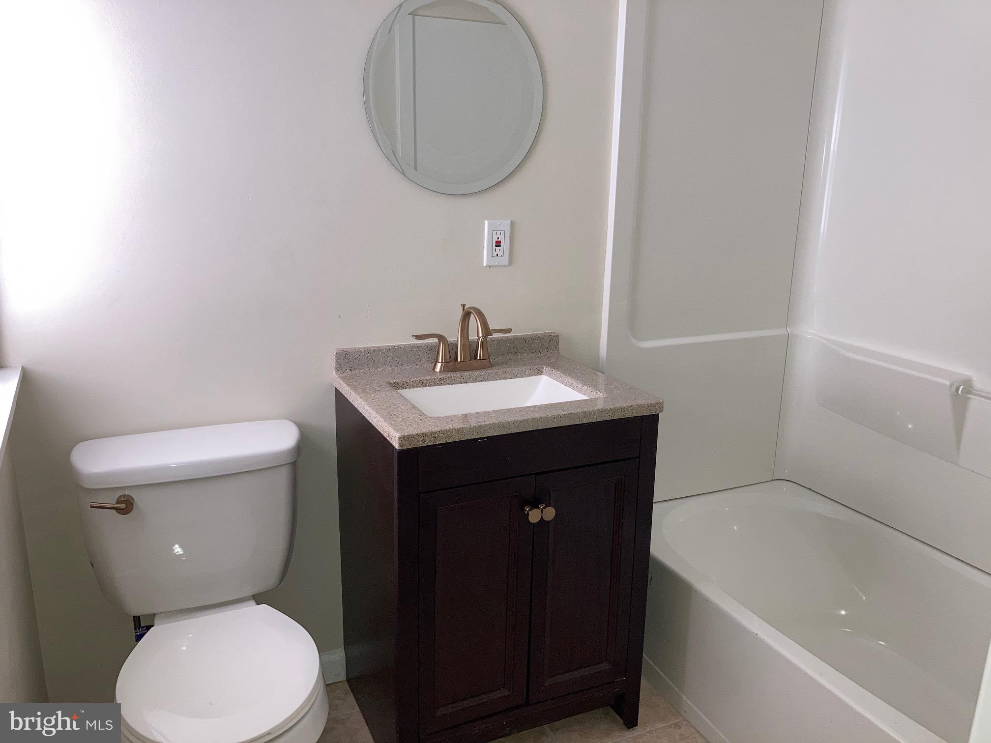 1402 Wharton Street, Unit 3 Philadelphia, PA 19146 - Photo 2 of 8