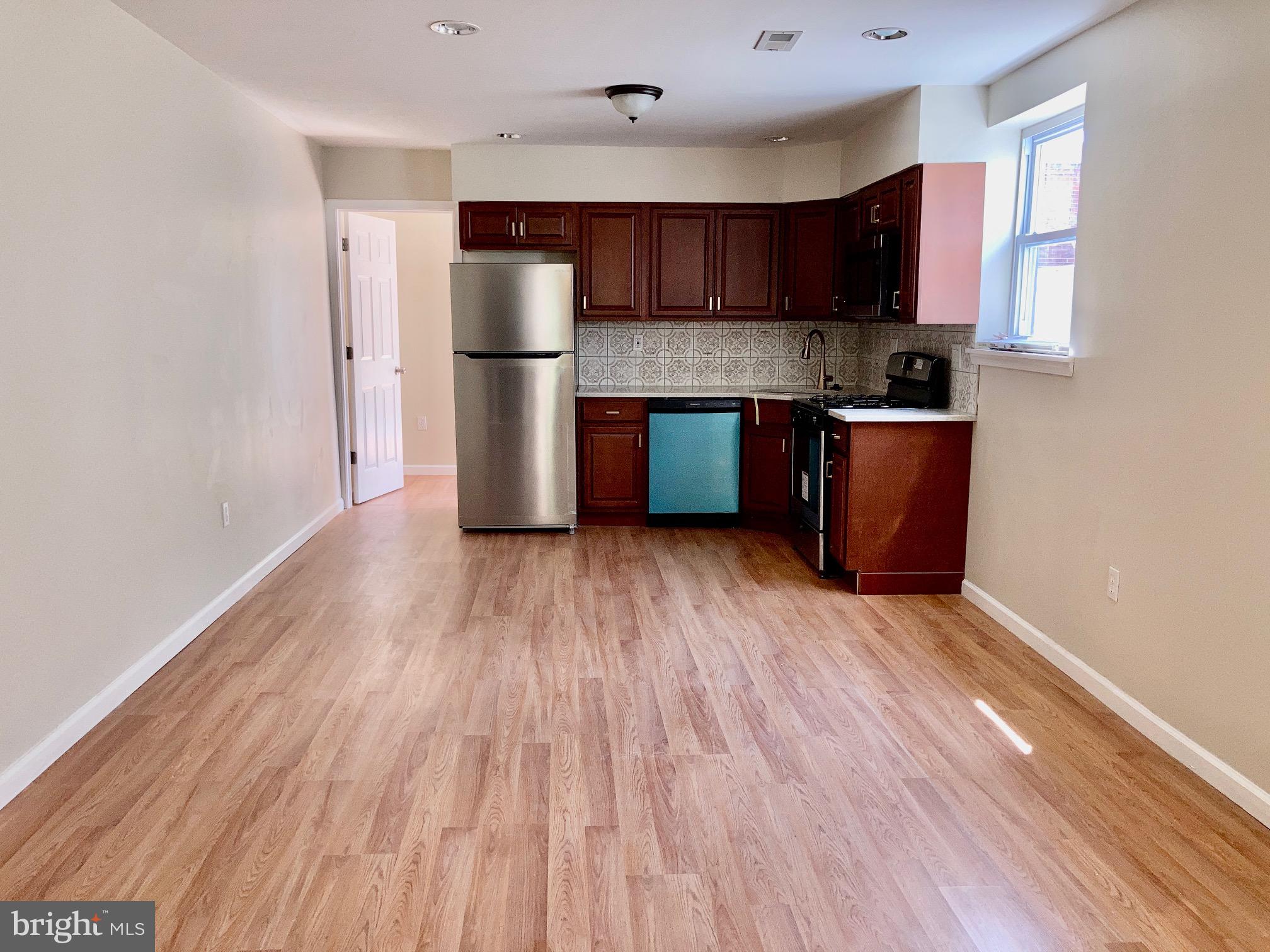 1402 Wharton Street, Unit 3 Philadelphia, PA 19146 - Photo 3 of 8