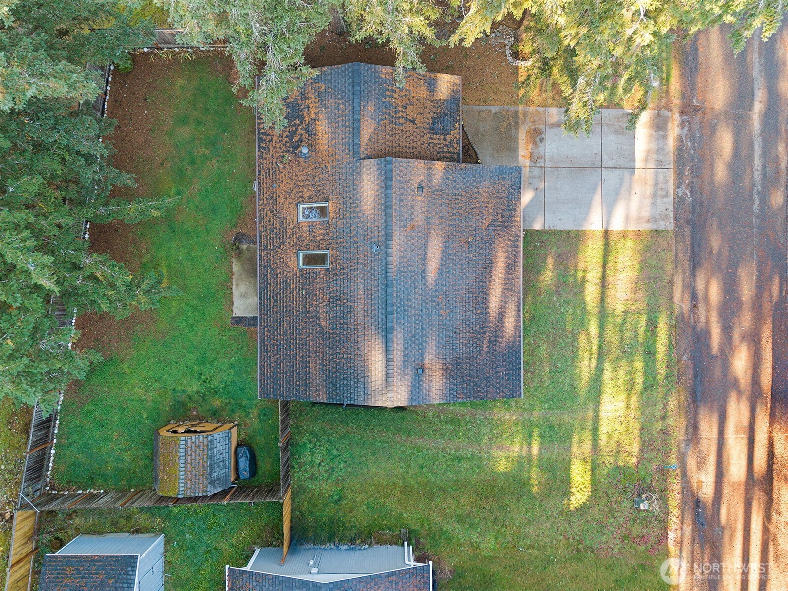 19401 Southeast 267th Street Covington, WA 98042 - Photo 28 of 31 a garden view with garden space