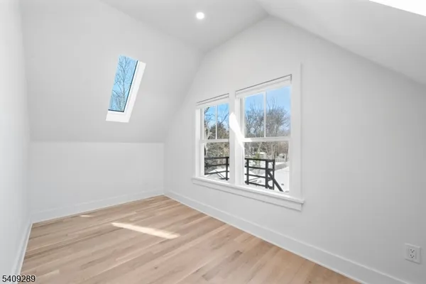 $3,300 | 96 Watchung Avenue, Montclair, NJ 07043