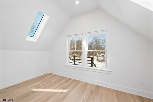 $3,300 | 96 Watchung Avenue, Montclair, NJ 07043