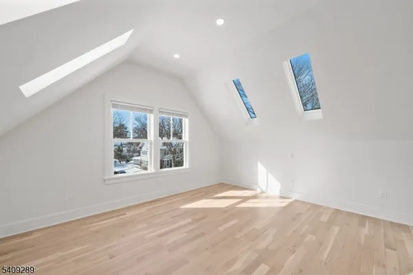 $3,300 | 96 Watchung Avenue, Montclair, NJ 07043