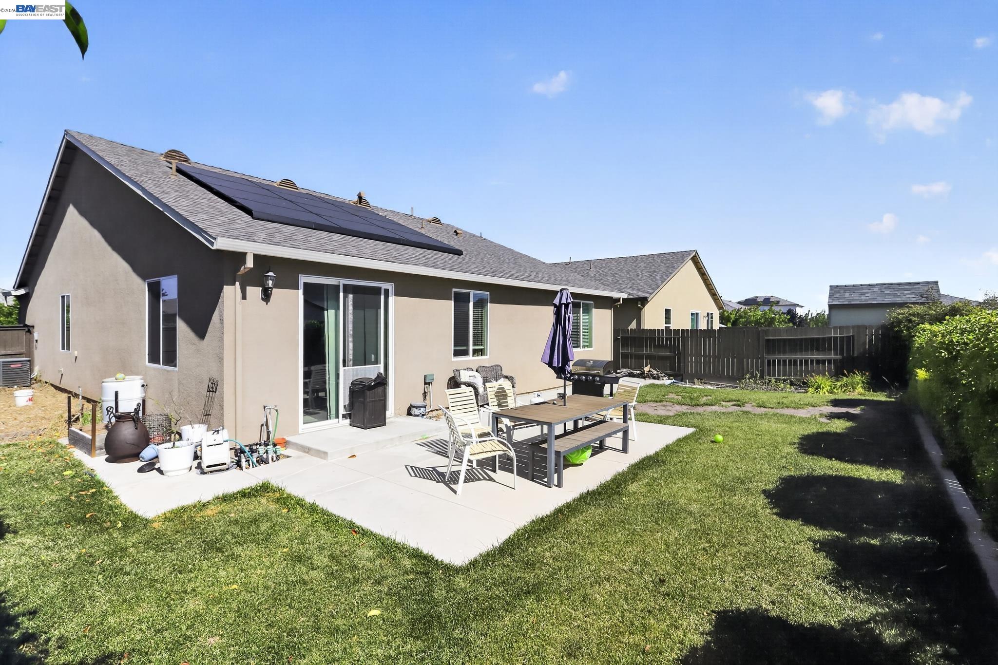 1974 Garden Lane Rio Vista, CA 94571 - Photo 4 of 19 a view of a house with backyard and sitting area