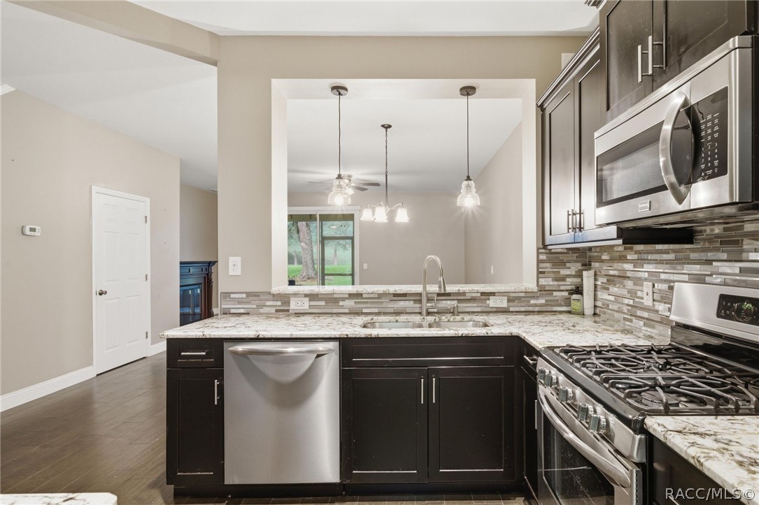 1672 West Spring Meadow Loop Lecanto, FL 34461 - Photo 11 of 42