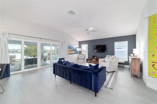 $728,900 | 3753 Coyne Loop, The Villages, FL 32163