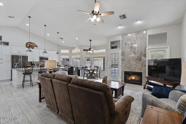 $715,000 | 404 East Mountain Sky Avenue, Phoenix, AZ 85048