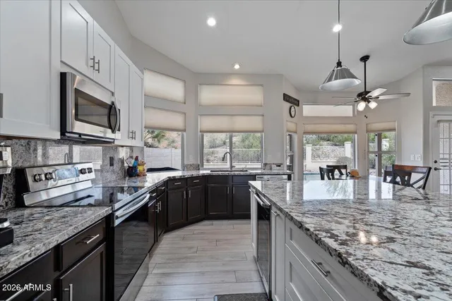 $715,000 | 404 East Mountain Sky Avenue, Phoenix, AZ 85048