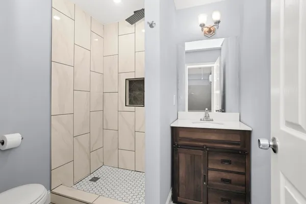 $499,900 | 239 East Bledsoe Street, Gallatin, TN 37066