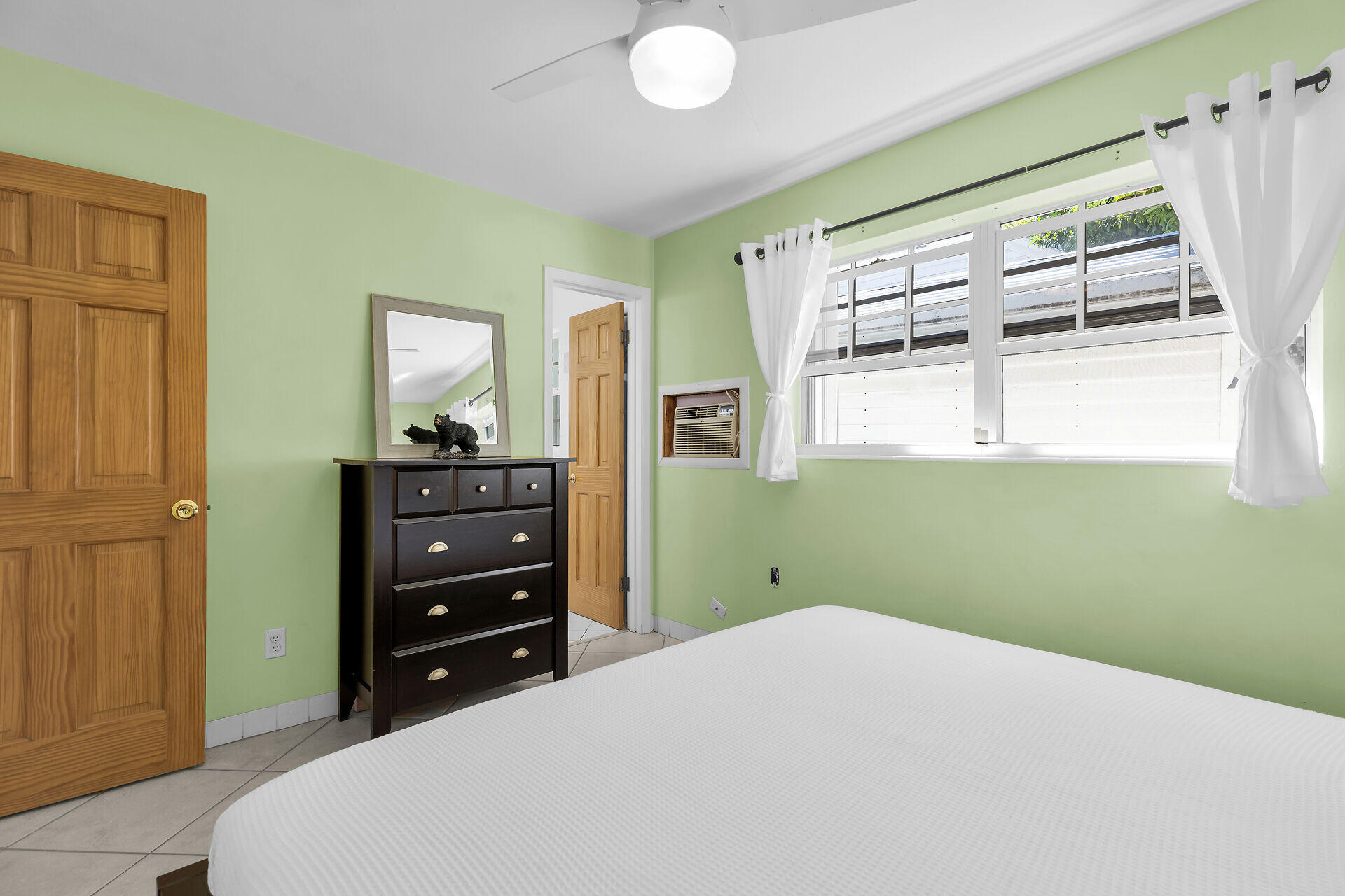 2215 Staples Avenue Key West, FL 33040 - Photo 16 of 21 virtual-tour-361379-mls-high-res-image-2