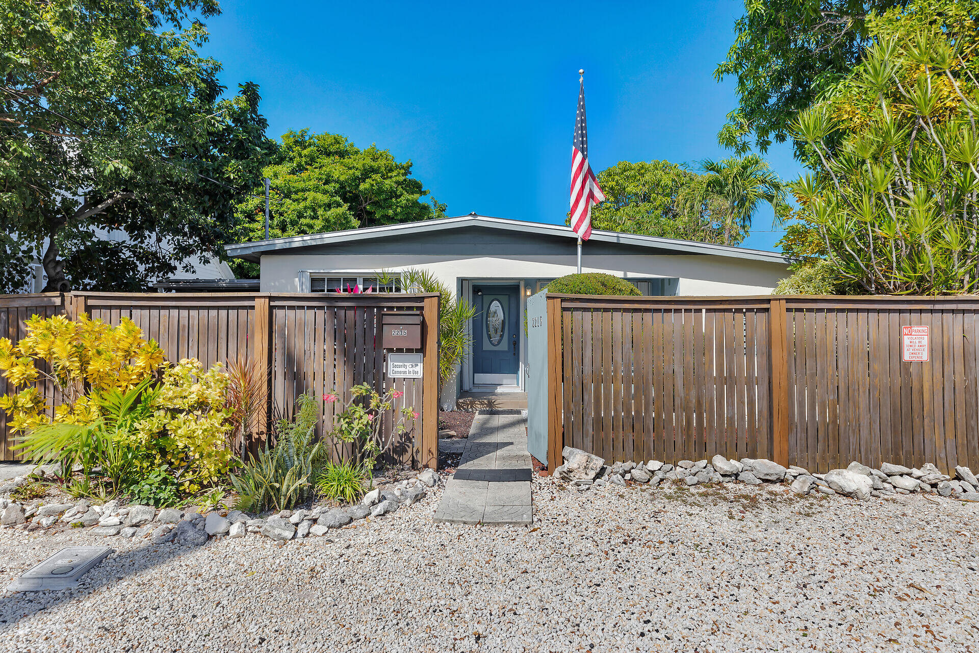 2215 Staples Avenue Key West, FL 33040 - Photo 2 of 21 virtual-tour-361379-mls-high-res-image-8