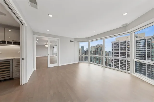 $6,500 | 100 East Huron Street, Unit 3901, Chicago, IL 60611