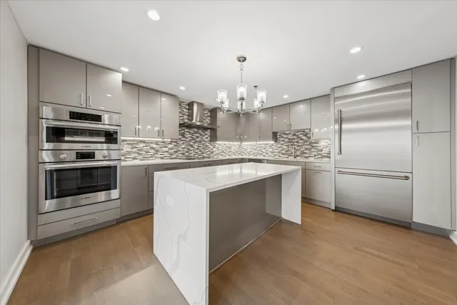 $6,500 | 100 East Huron Street, Unit 3901, Chicago, IL 60611