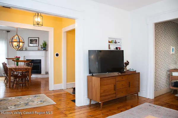 $599,900 | 1413 Albany Avenue, Valatie, NY 12184