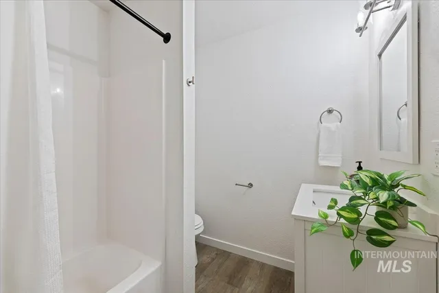 $499,000 | 5805 Robertson Drive, Boise, ID 83709