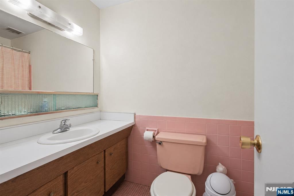 926 Bloomfield Avenue, Unit 1K Glen Ridge, NJ 07028 - Photo 16 of 17