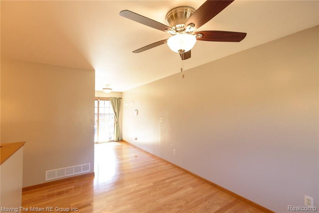 48735 Judd Road Belleville, MI 48111 - Photo 6 of 42 MTM_48735_judd-28.jpg