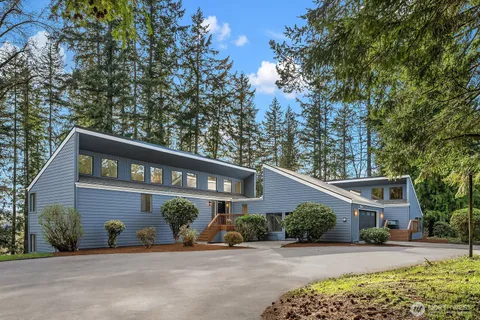 $2,598,000 | 21221 Southeast 13th Place, Sammamish, WA 98075