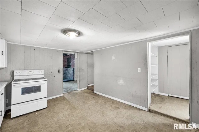 $100,000 | 109 Main Street, Congerville, IL 61729