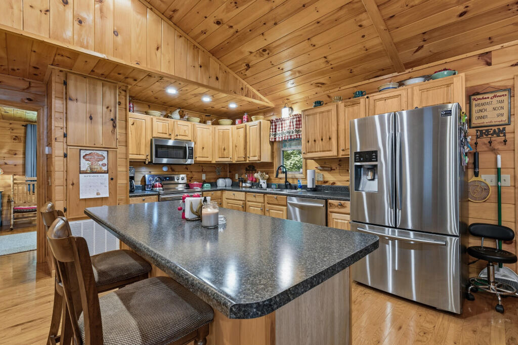 327 Eagles Nest Lane Blue Ridge, GA 30513 - Photo 7 of 18 Gallery Image 7
