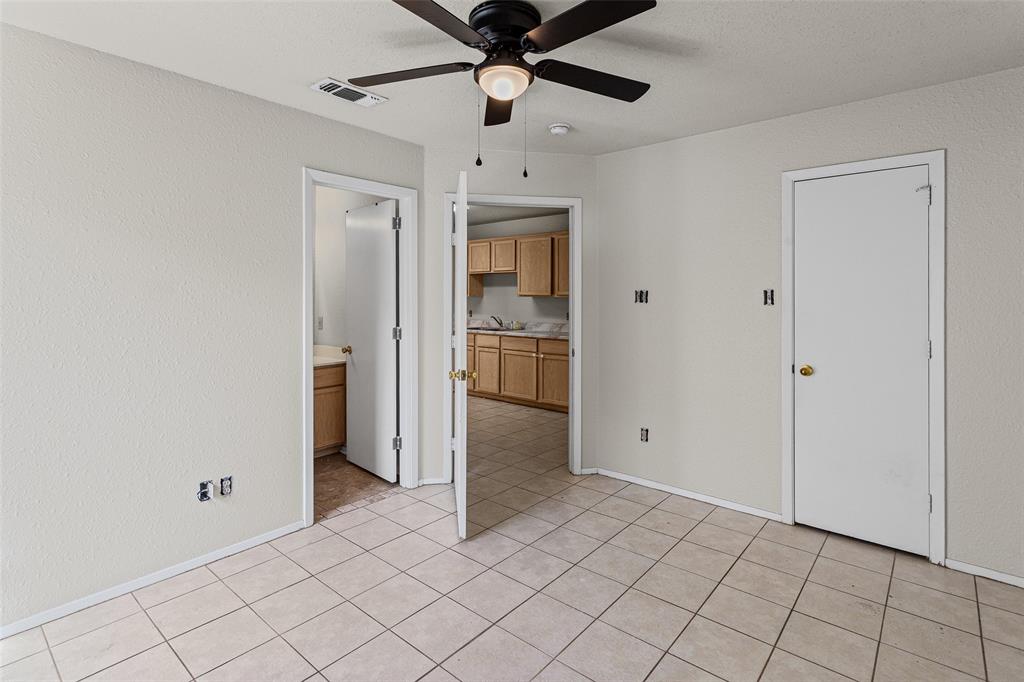 2720 James Road Granbury, TX 76049 - Photo 12 of 26