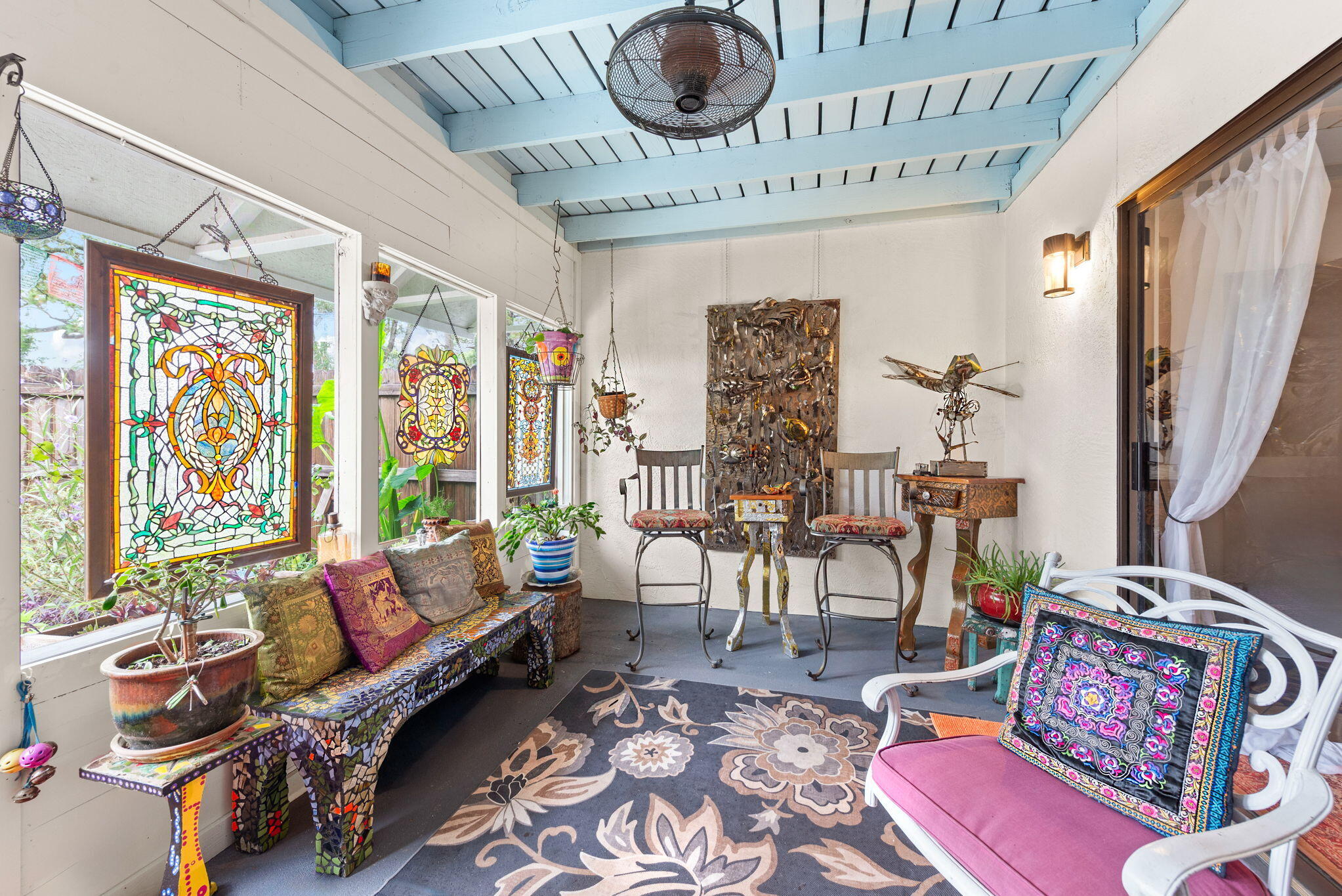 37 12th Street, Unit V126 Shalimar, FL 32579 - Photo 4 of 26 a living room with furniture and a large window