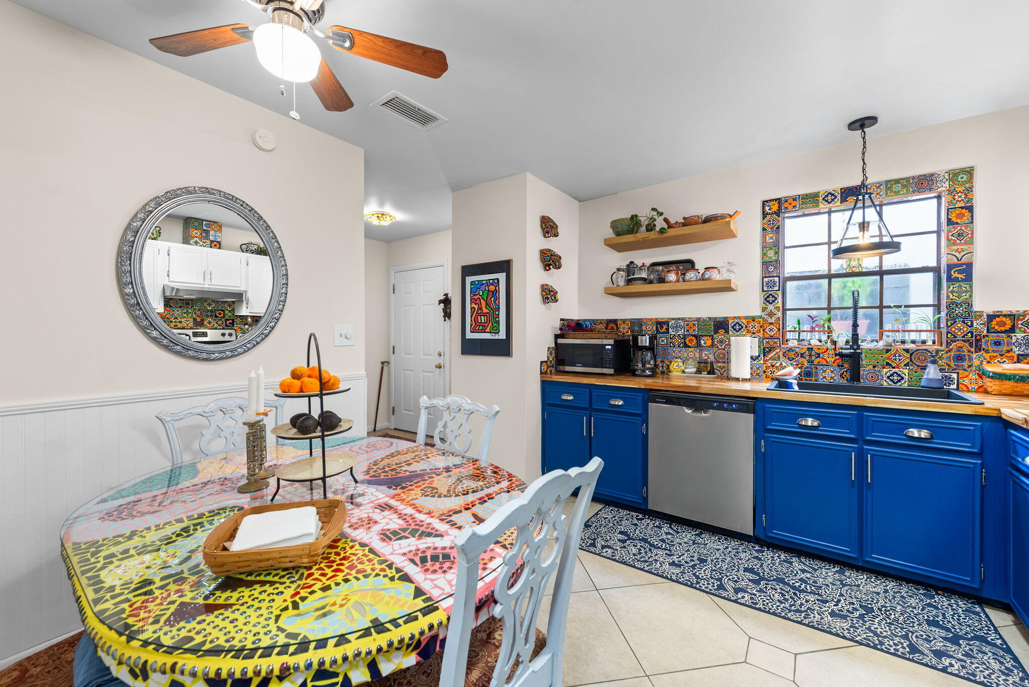 37 12th Street, Unit V126 Shalimar, FL 32579 - Photo 7 of 26 a living room with granite countertop kitchen furniture and a wooden floor