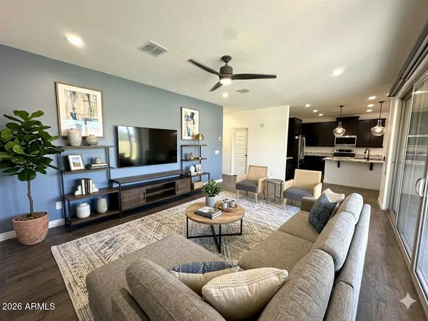 $675,000 | 7342 South Debra Drive, Gilbert, AZ 85298