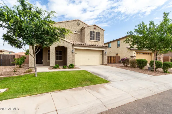 $675,000 | 7342 South Debra Drive, Gilbert, AZ 85298