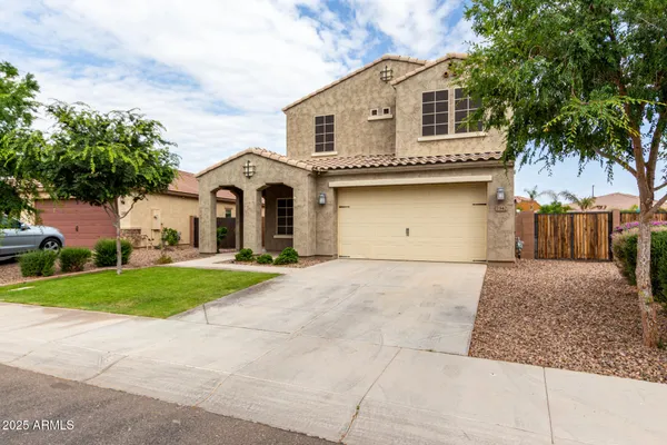 $675,000 | 7342 South Debra Drive, Gilbert, AZ 85298