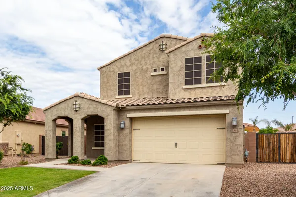 $675,000 | 7342 South Debra Drive, Gilbert, AZ 85298