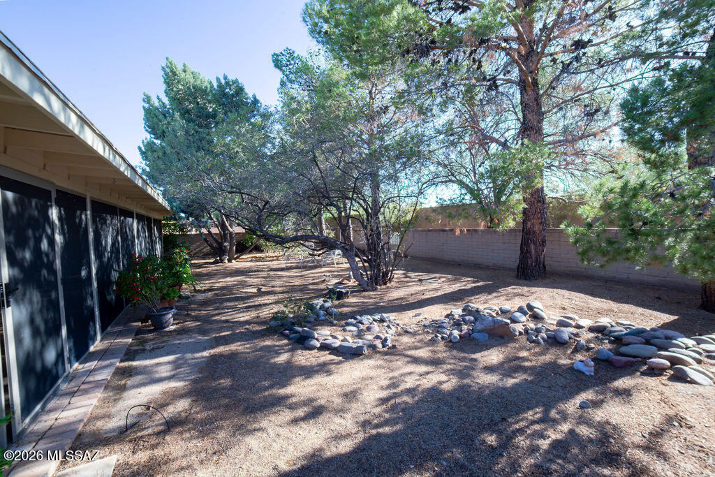 1595 North Rio Mayo Green Valley, AZ 85614 - Photo 23 of 24 Mature Trees