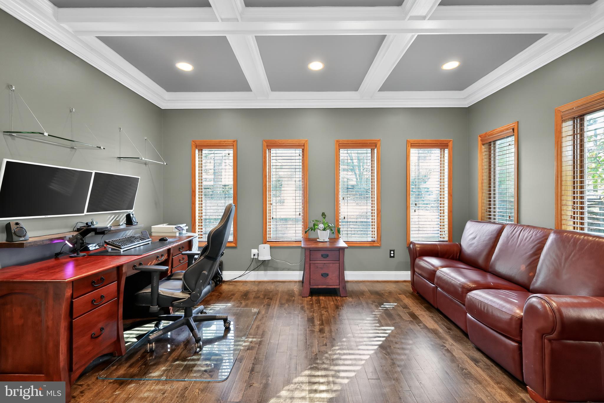 7328 Rocky Road Gaithersburg, MD 20882 - Photo 13 of 33 a view of a livingroom with workspace and a window