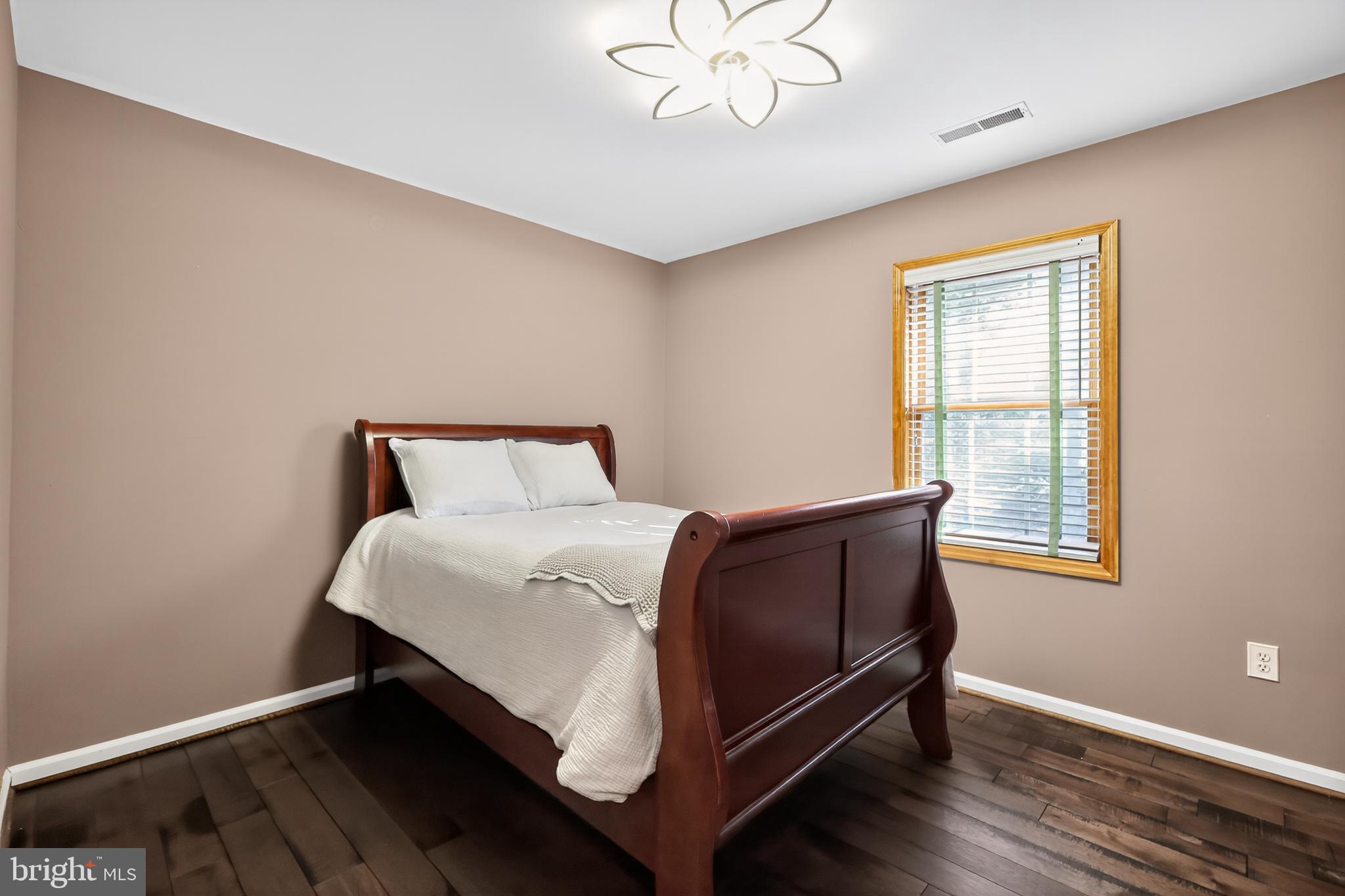 7328 Rocky Road Gaithersburg, MD 20882 - Photo 23 of 33