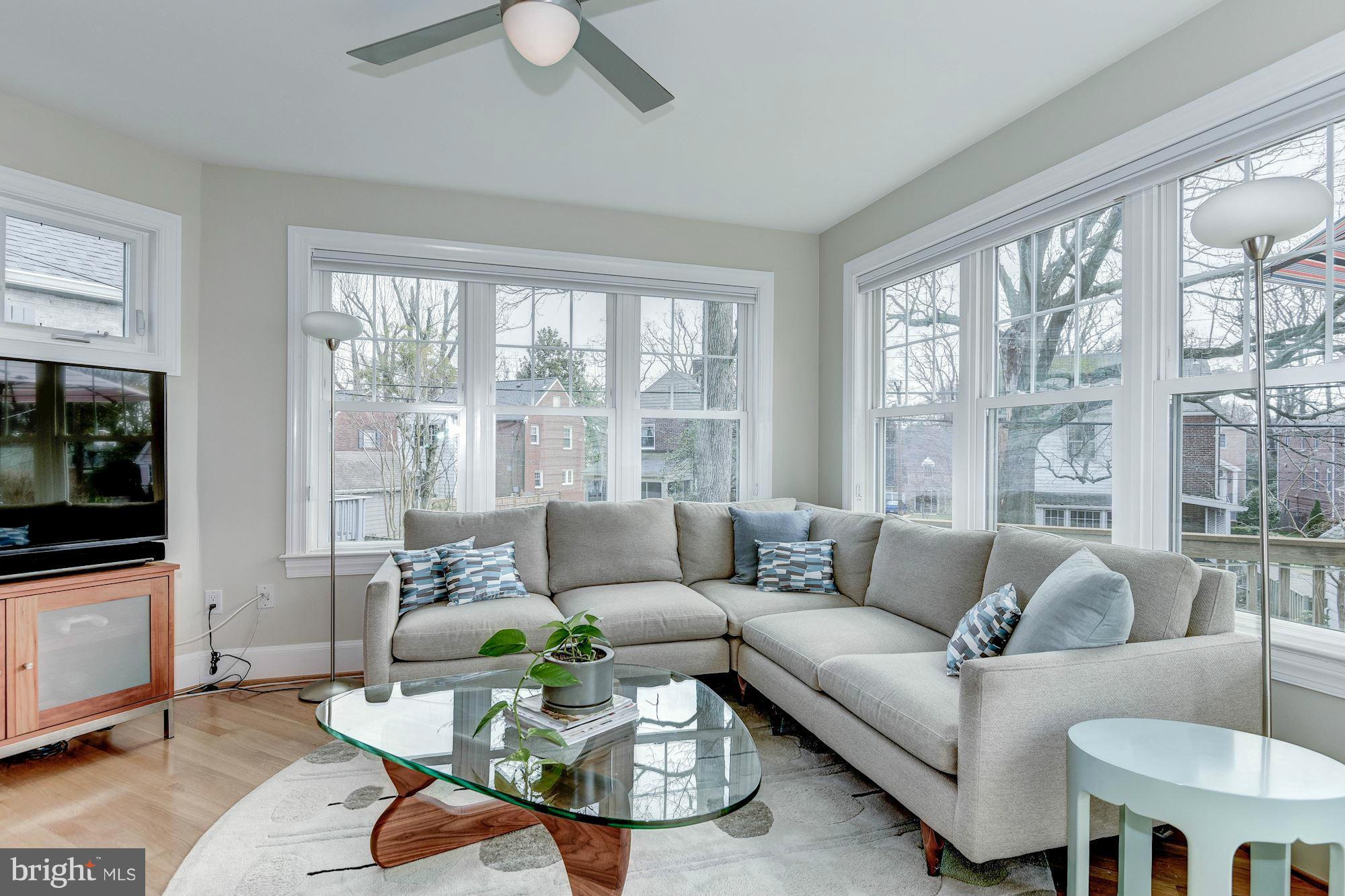 4828 16th Road North Arlington, VA 22207 - Photo 12 of 30 Family Room