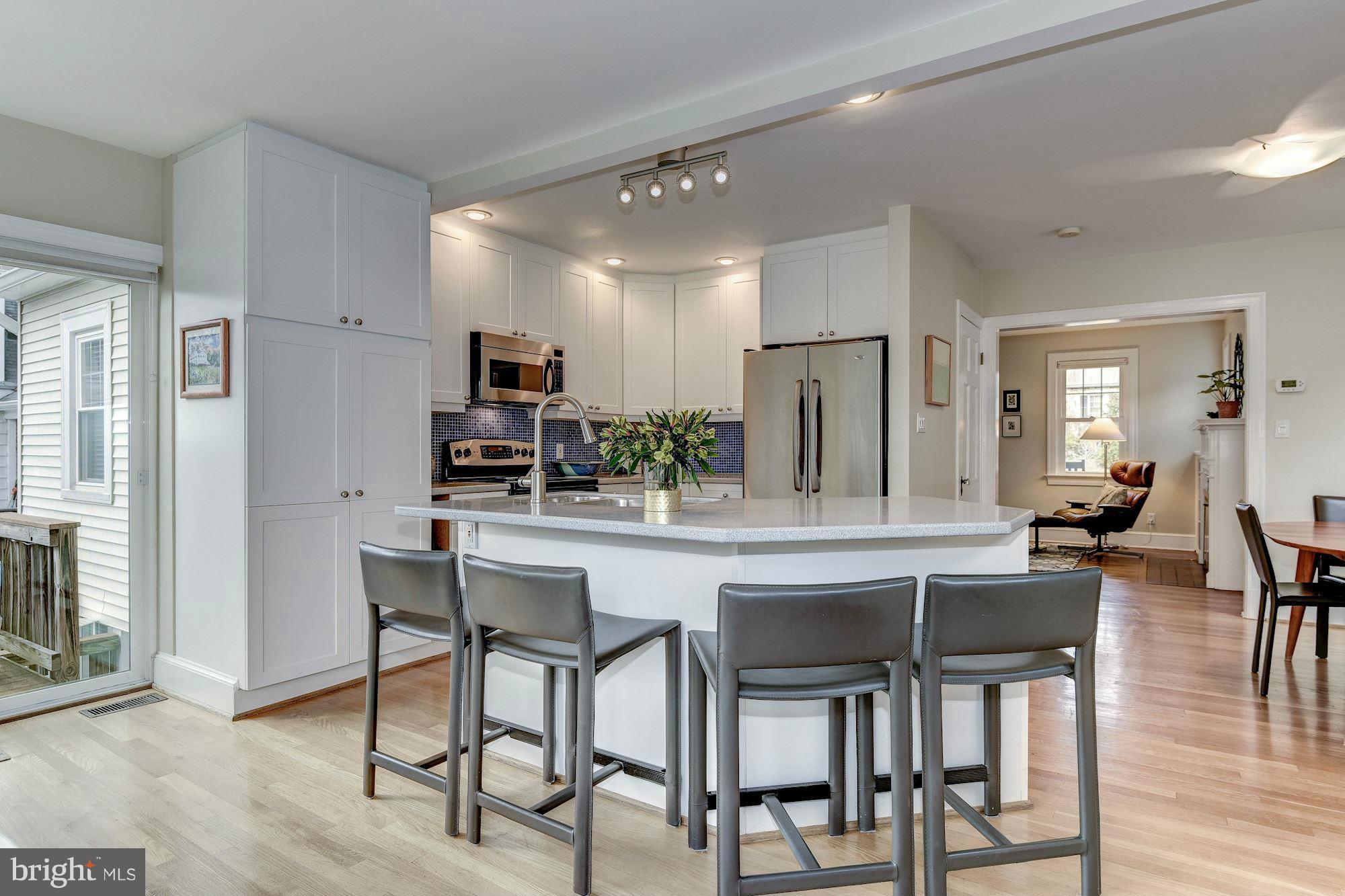 4828 16th Road North Arlington, VA 22207 - Photo 9 of 30 Kitchen