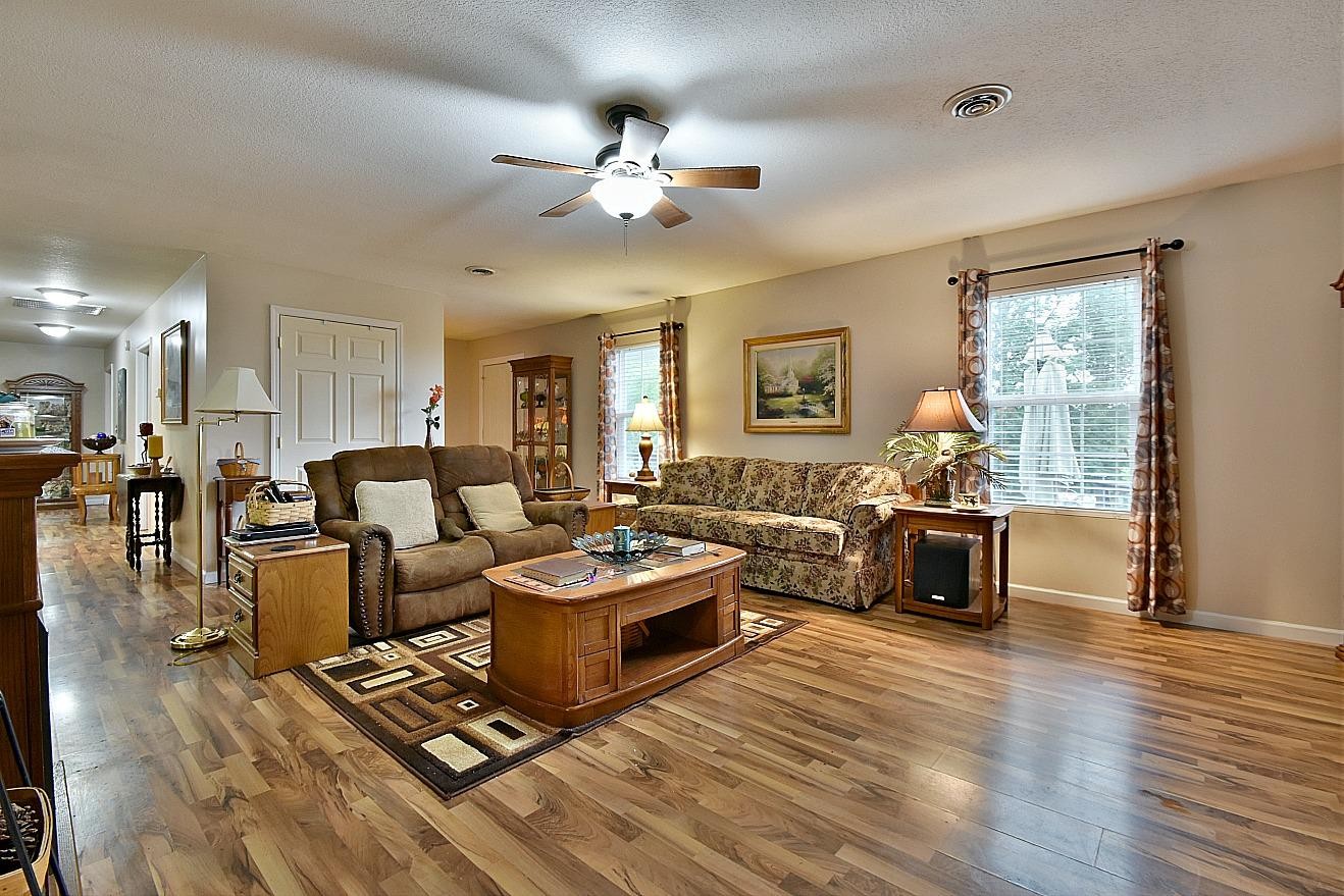 950 Chestnut Grove Road Dandridge, TN 37725 - Photo 5 of 25 a living room with furniture and wooden floor