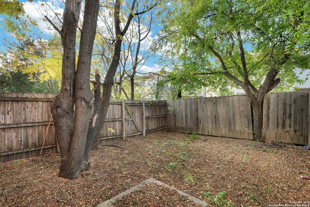 $1,395 | 4941 Flipper Drive, San Antonio, TX 78238