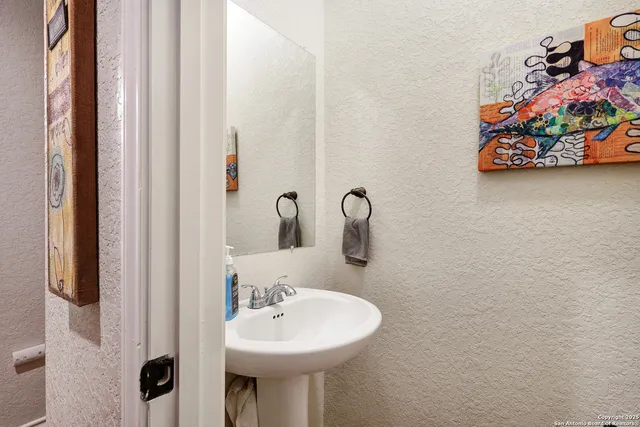 $1,395 | 4941 Flipper Drive, San Antonio, TX 78238