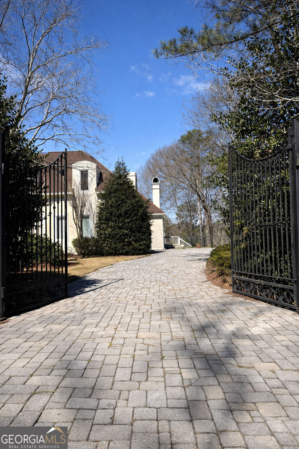 8360 Jett Ferry Road Sandy Springs, GA 30350 - Photo 2 of 24