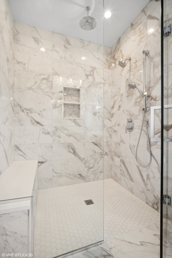 1223 Noble Drive Des Plaines, IL 60018 - Photo 29 of 52 a bathroom with shower