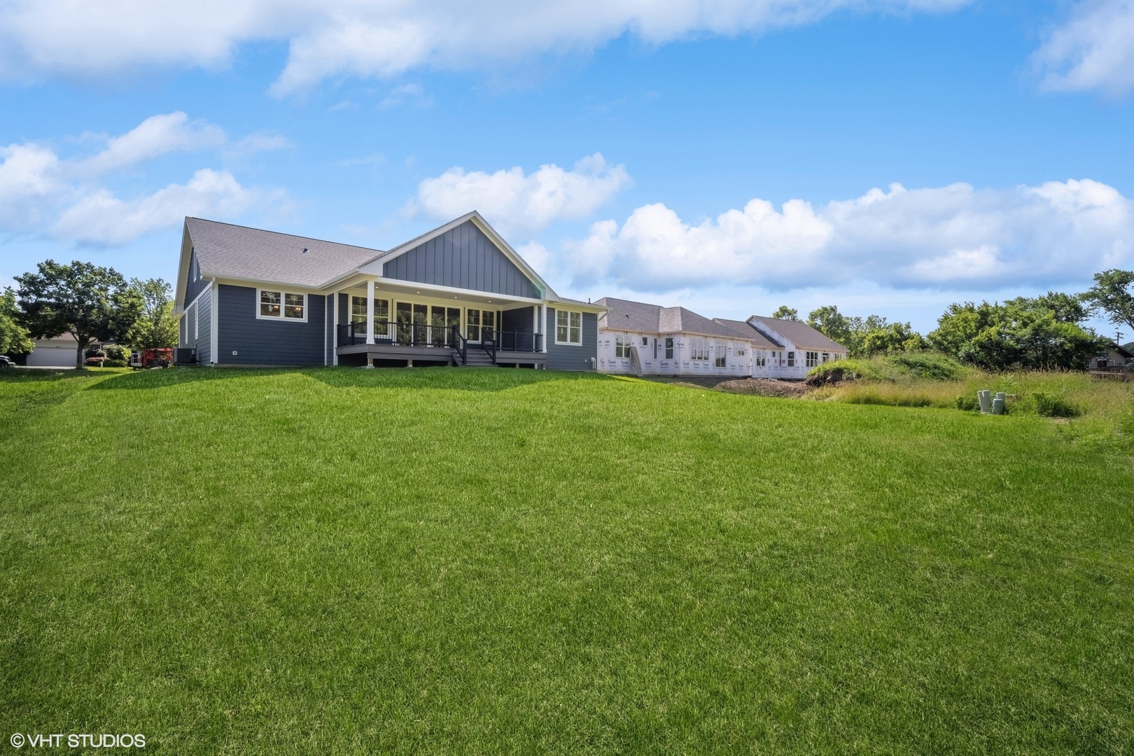 1223 Noble Drive Des Plaines, IL 60018 - Photo 44 of 52 a view of a house next to a big yard with plants and large trees