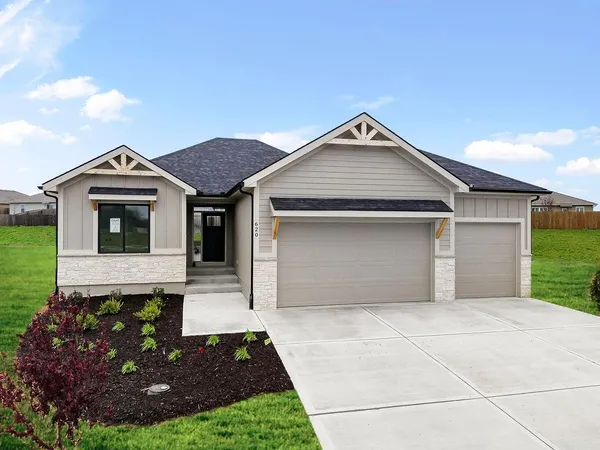 $469,900 | 620 Jensen Court, Blue Springs, MO 64014