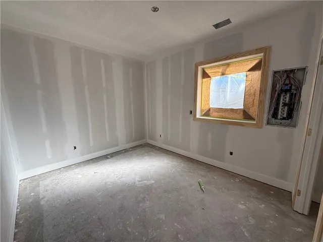 $469,900 | 620 Jensen Court, Blue Springs, MO 64014